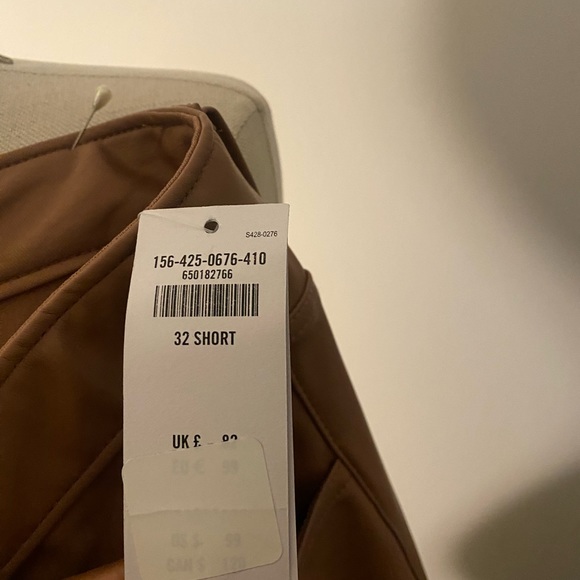 Abercrombie 90’s Vegan Leather Straight Leg Pants - Picture 3 of 4